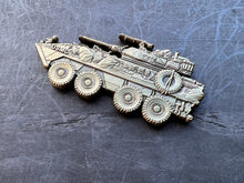 Load image into Gallery viewer, 4th Light Armored Reconnaissance Battalion - 4th LAR Iron Horse Marines - Challenge Coin